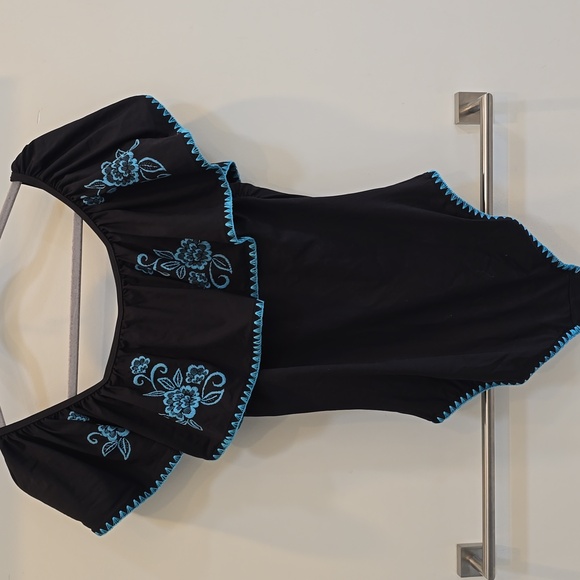 Johnny Was Dreamer Floral Embroidered Flounce Off-The-Shoulder Swimsuit M - Picture 3 of 8